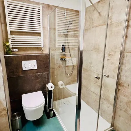 Apartamento Kolonada 60 Square Meters 2 In Location Direct At Famous Colonnade And Singing Fountain *