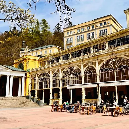 Kolonada 60 Square Meters 2 In Location Direct At Famous Colonnade And Singing Fountain Apartment Marianske Lazne